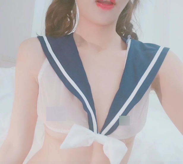 涂鸦少女x诗柔：女神颜值玉腿小白兔，肌肉感受腰腹资源丰富绅士必备