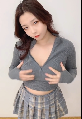 推特之辉夜姬：优质反差的抖M小姐姐，经典作品生活写照，视频照片总大小3.10G