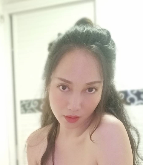 小明星钟晓红与小狗放飞自我38分钟长视频，2.43GB文件大小展现了明星的真实一面