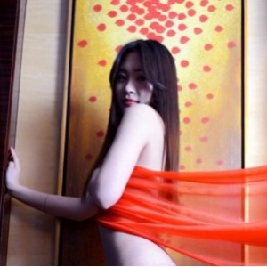 视频福利独具魅力的网红模特菊子和淘淘，2V+2.04G的PANS合集震撼上线！