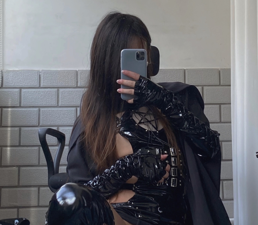 神秘TS砖头38v3.14g视频集，百度搜索收藏按需下载