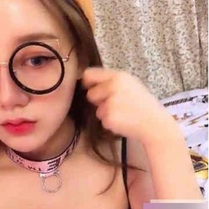 “百变小魔仙直播精选合集，1.2G视频，颜值大眼萌妹震撼你的视听！”