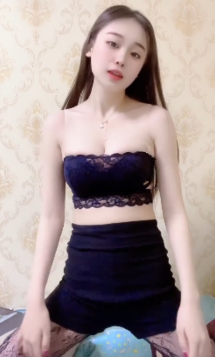 魅力四送！高颜值大罩杯热舞视频1v+465MB，超诱惑必看