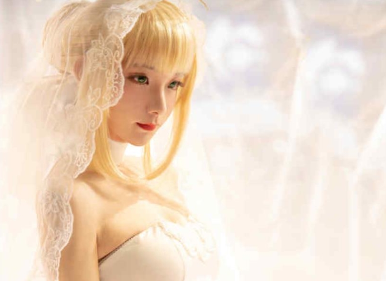 虎牙人气火爆TS界头牌人妖9V3.5G绝版作品合集