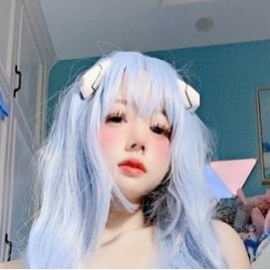 网红佳佳最新拖把资源自拍图集26张，颜值身材清凉福利