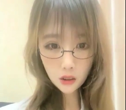 御姐眼镜娘沈云琛直播诱惑大罩杯视频350M百度云下载