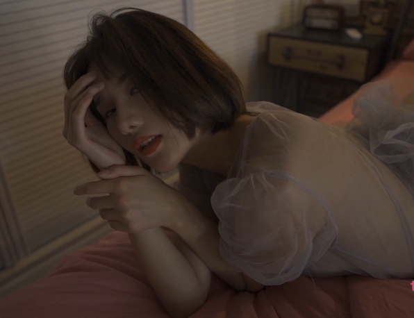 阿朱高清大合集102专辑，40G视频放飞自我