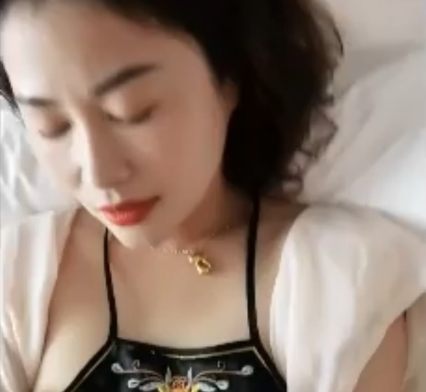 杭州美女赵欢自拍泄密照片268M