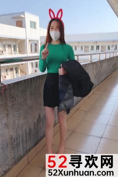 雅柔5万粉丝瘦身特马叉虫保养韵味视频，拥有30好几岁女人味的年轻身材，大腿黑丝，700MB小易bibi快手视频！