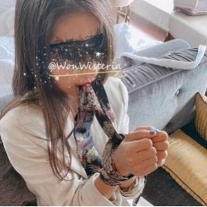 推S级身材反差女神，Wisteriawon的心跳三人游