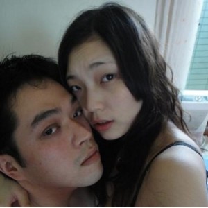 夫妻自拍纯天然胶原蛋白美女日常记录打粑粑25V4.8G