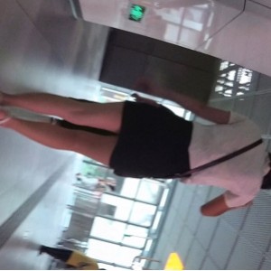 CD系列48G：机场地铁街拍美女，21.7G视频收藏压缩包