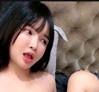 童颜女神幼猫：超顶颜值+一级棒身材特写视频，S货大胃王，赶紧下载观看！