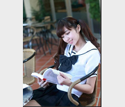 91网站美少女道具资源合集，12集1.09g，真实型美女性感诱惑，高挑身材丰满臀部，第一视角摆造型，包君满意