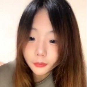 嫩妹妹的超嫩紧致视频在某处的百度盘上被转载搬运