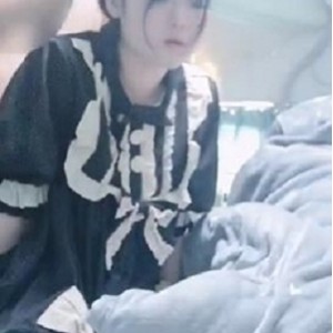 久妖大神、jimmybiiig、双马尾和眼镜娘商品时尚可爱的久妖大神、jimmybiiig、双马尾和眼镜娘风格产品