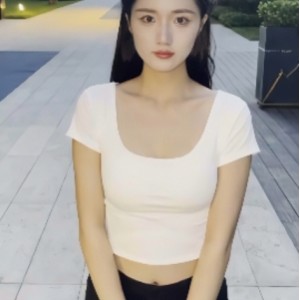 网红焕儿私拍展示，50个视频26张照片，百万粉丝热议