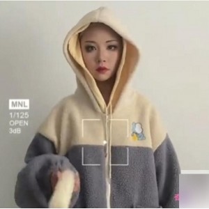 勇敢追求梦想：某推妹妹光剑变装与某推刘畊宏跳舞的热门视频