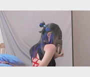 妹子网红小兔兔，翘臀学生妹视频486MB