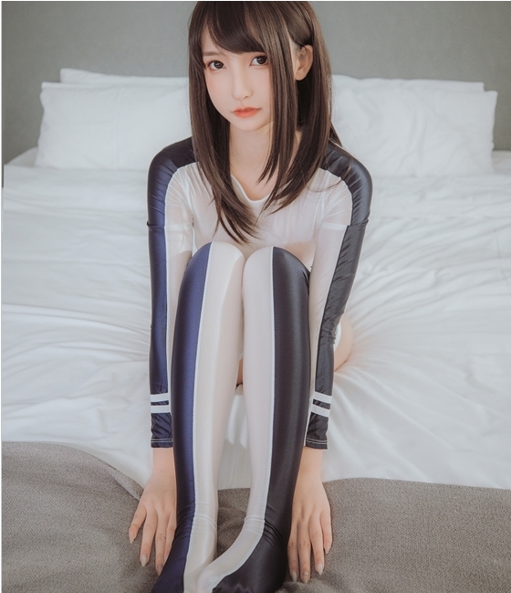 神楽坂真冬Cosplay水之形2主题Cosplay衣服