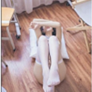 网络爆红的主播发布了私人专辑