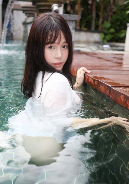 清纯小湿妹妮妮的土豪爸爸成功会晤合集