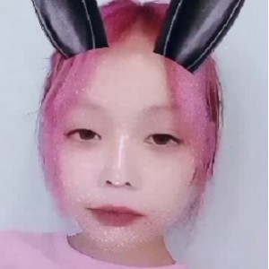 青春娇媚小姐姐自拍展示视图27三人游242V6.72G百度盘