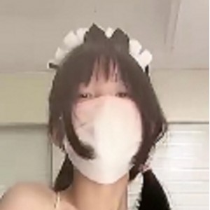 娇小身材的双马尾Coser小妹白丝美腿扶D进入1V+M