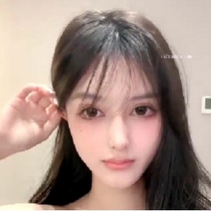 超美网红脸狂玩爆蛋视频