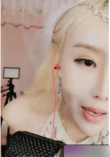 高价收费的热鲨房