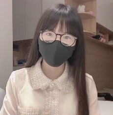 超美女神的反差眼镜