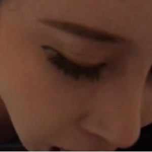 微密圈女神【王可心】最新私拍，黑纱睡衣展示丰满迷人身材