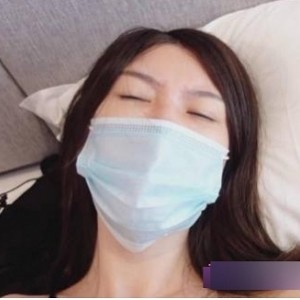 有名渣男（老虎菜）精虫上脑，哄骗单纯模特就范【1V，3.1G 】