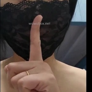 《贵族母亲辅导儿子写作业》只有努力，才能改变命运[5P+19.2M]