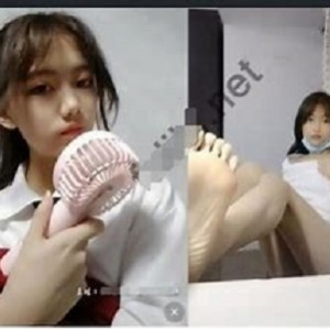 清纯可爱小虎牙软萌反差美少女（可爱宝宝子/可乐）私拍合集