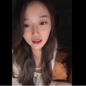 逐渐沦陷的抖音，直播间内边直播边满足金主们的要求