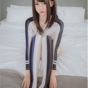 糖心vlgo-神楽坂真冬最新资源《水之形2》