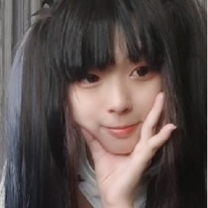 高三学妹与学长进行私下的多人运动