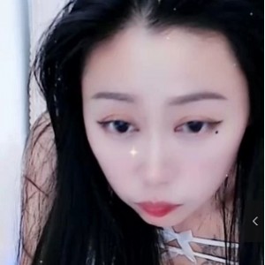 虎牙简单粗暴的女主播《西萌子》定制佳作