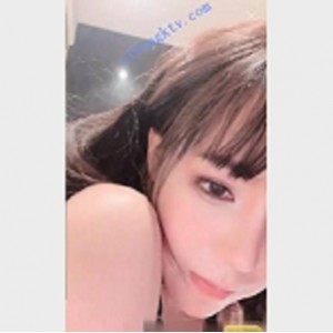 拜金主播《亿曦》私人订制收费视频