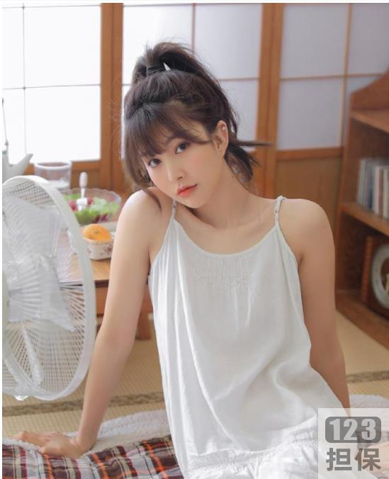 精选极品美女《小爱同学》作品