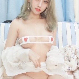 精选福利姬@过期米线线喵 第一期