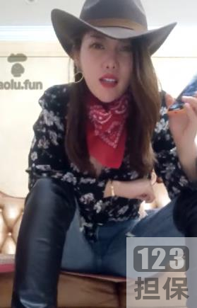 精选魔琴主播红绿灯西部牛仔作品