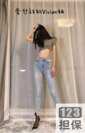 精选爱丝袜的Vivian姐性感厨娘