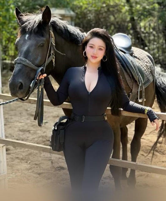 萌萌叫小胖儿：清新弄净的大罩杯福利