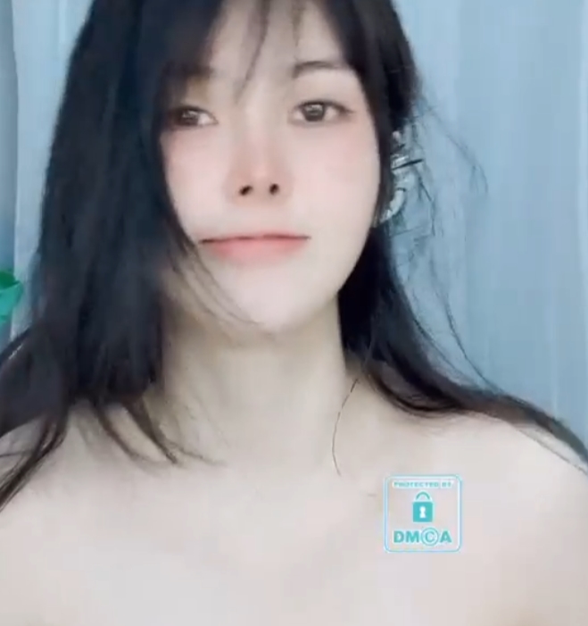 SweetQiQi：32个精彩视频，44.8g的魅力胖臀