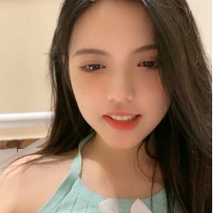 清纯可爱小辰吾妮：5个视频，适中大小