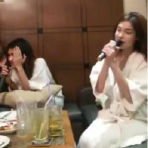 真实合集抖音KTV深夜节目王者精选240V917M，情侣自拍与朋友玩闹合集