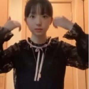 岛国超可爱学生妹最新合集15V1.5G，稚嫩自拍，未CN亮点