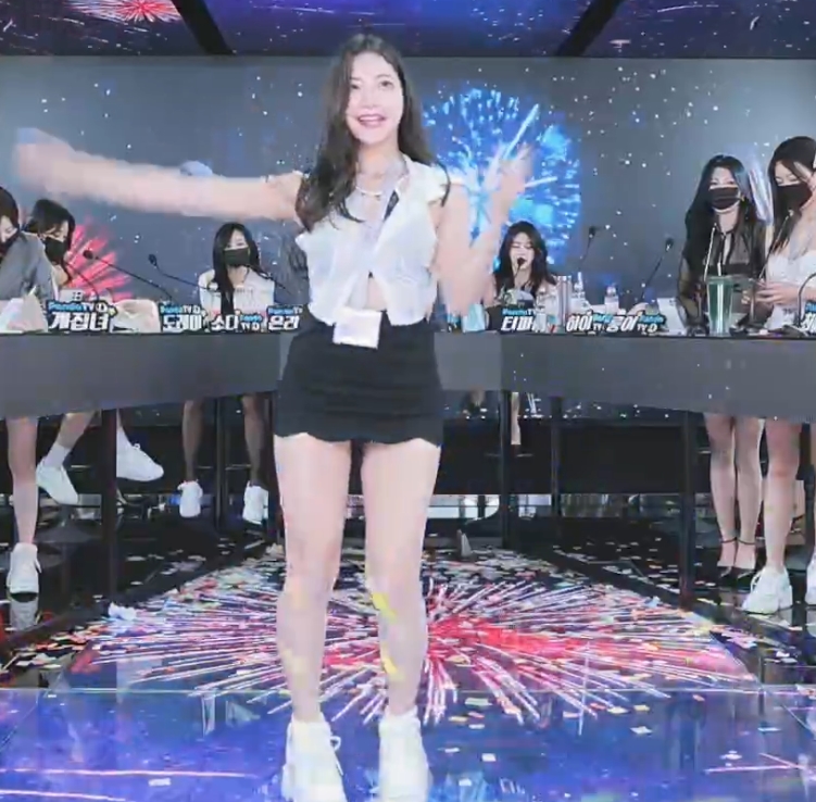 韩国女团直播秀jinricp脱衣热舞第5弹2V6.36G，第二季首播，解压观看